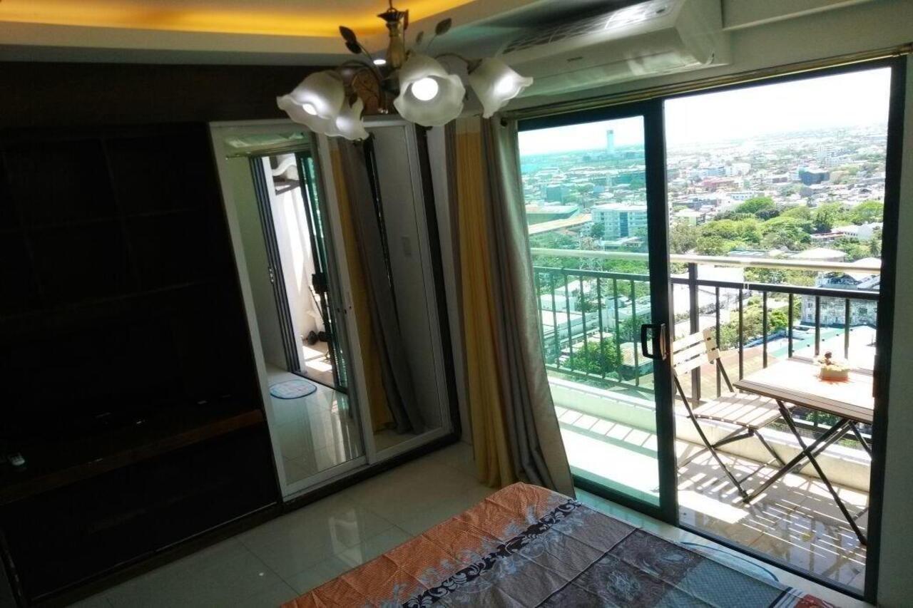City Suites Ramos Tower Себу Экстерьер фото